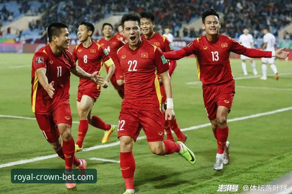 英格兰0-1日本爆冷失利深度分析：七万球迷见证的亚洲足球里程碑